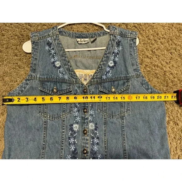 STUDIO WEST DENIM VEST Women's Blue Floral Embroidery Vintage Casual Cowgirl XL - Picture 6 of 7